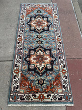 Load image into Gallery viewer, Hand Knotted Indian Runner (2'5" x 6')