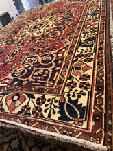 Load image into Gallery viewer, Vintage Hand Knotted Persian Bakhtiari (7' x 10")