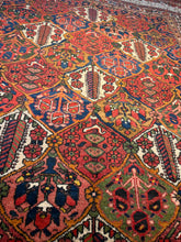 Load image into Gallery viewer, Vintage Hand Knotted Persian Bakhtiari (5'6" x 6'7")