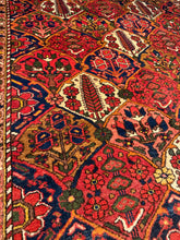 Load image into Gallery viewer, Vintage Hand Knotted Persian Bakhtiari (5'6" x 6'7")