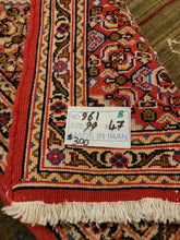 Load image into Gallery viewer, Vintage Hand Knotted Persian Bijar (1'6" x 3'2")