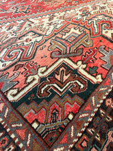 Load image into Gallery viewer, Vintage Hand Knotted Persian Heriz (10' x 13'3")