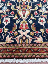 Load image into Gallery viewer, Vintage Hand Knotted Persian Hamadan (19" x 33")