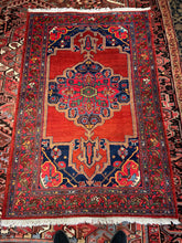 Load image into Gallery viewer, Vintage Hand Knotted Persian Hamadan (4'5" x 6'8")