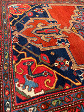 Load image into Gallery viewer, Vintage Hand Knotted Persian Hamadan (4'5" x 6'8")