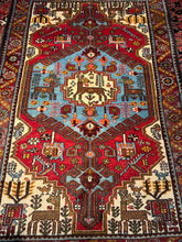 Load image into Gallery viewer, Vintage Hand Knotted Persian Hamadan (4'5" x 6'8")