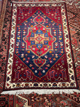 Load image into Gallery viewer, Vintage Hand Knotted Persian Hamadan (4'5" x 6'7")
