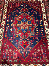 Load image into Gallery viewer, Vintage Hand Knotted Persian Hamadan (4'5" x 6'7")