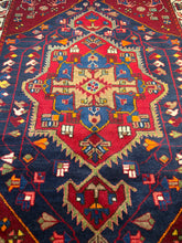 Load image into Gallery viewer, Vintage Hand Knotted Persian Hamadan (4'5" x 6'7")