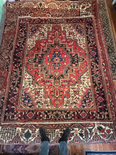 Load image into Gallery viewer, Vintage Hand Knotted Persian Heriz (7'5" x 9'1")