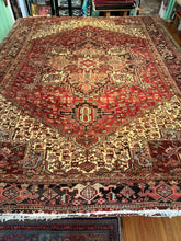 Load image into Gallery viewer, Vintage Hand Knotted Persian Heriz (9'6" x 12'9")