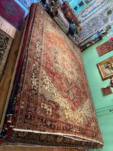 Load image into Gallery viewer, Vintage Hand Knotted Persian Heriz (9'6" x 12'9")