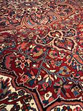 Load image into Gallery viewer, Vintage Hand Knotted Persian Heriz (8'4" x 11'9")