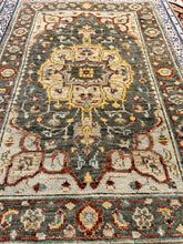 Load image into Gallery viewer, Hand Knotted Indian Rug (4’ x 6’)