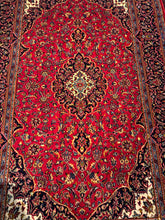 Load image into Gallery viewer, Hand Knotted Persian Kashan (4'8" x 7'9")