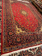 Load image into Gallery viewer, Hand Knotted Persian Kashan (4'8" x 7'9")