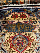 Load image into Gallery viewer, Vintage Hand Knotted Persian Kashmar (9'6" x 12'7")