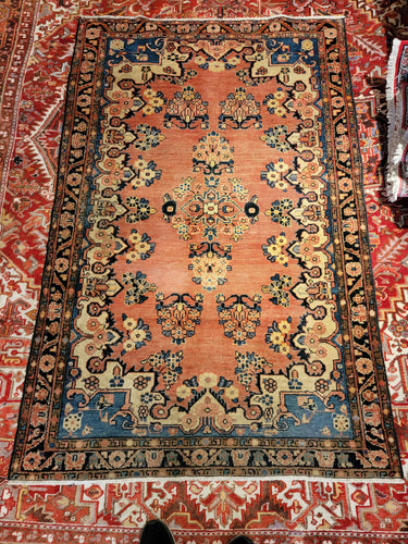 Vintage Hand Knotted Persian Mahal (4'2