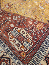 Load image into Gallery viewer, Vintage Hand Knotted Pakistani Rug (4'3" x 6'7")