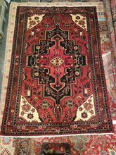 Load image into Gallery viewer, Vintage Hand Knotted Persian Saveh (5'5" x 7'9")