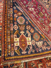 Load image into Gallery viewer, Vintage Hand Knotted Persian Shiraz Rug (4'6" x 6'7")