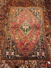 Load image into Gallery viewer, Vintage Hand Knotted Persian Shiraz Rug (4'6" x 6'7")