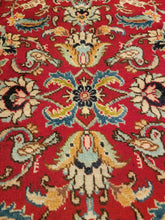 Load image into Gallery viewer, Vintage Hand Knotted Persian Tabriz (21" x 31")