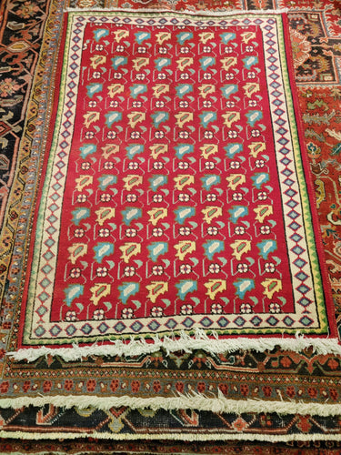 Vintage Hand Knotted Persian Tabriz (3'2