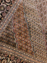 Load image into Gallery viewer, Vintage Hand Knotted Persian Mahi Tabriz (8’5” x 11’3”)