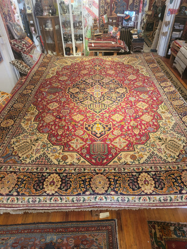 Vintage Hand Knotted Persian Tabriz (9'6