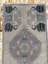 Load image into Gallery viewer, Vintage Hand Knotted Turkish Rug (16" x 36")