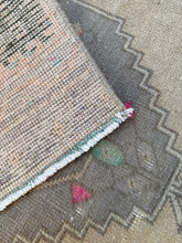 Load image into Gallery viewer, Vintage Hand Knotted Turkish Rug (16" x 36")