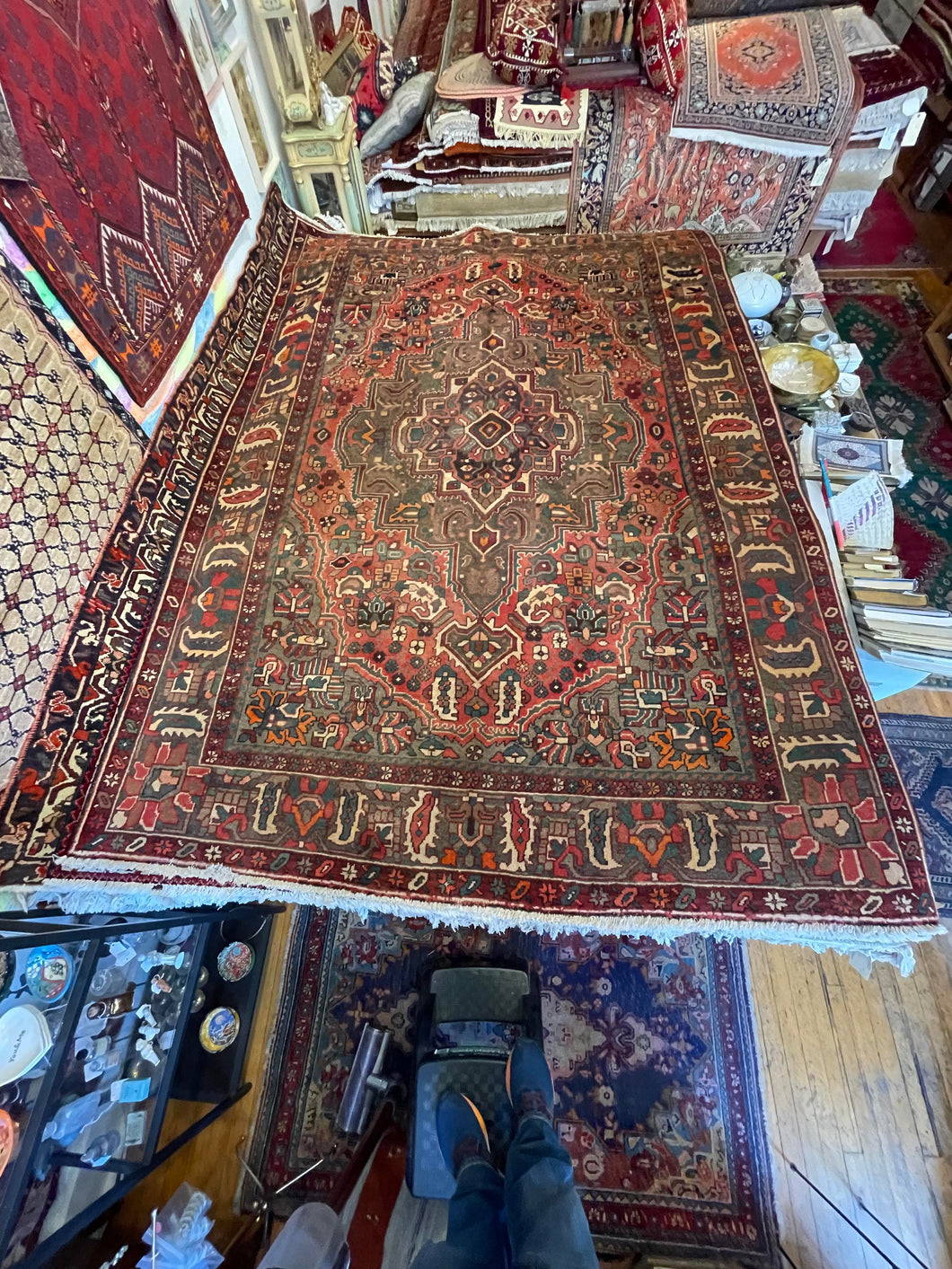 Vintage Hand Knotted Persian Tabriz (6'8